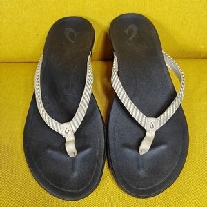 OluKai Ho'opio Leather Sandals Thong Sandal Women's Size 8